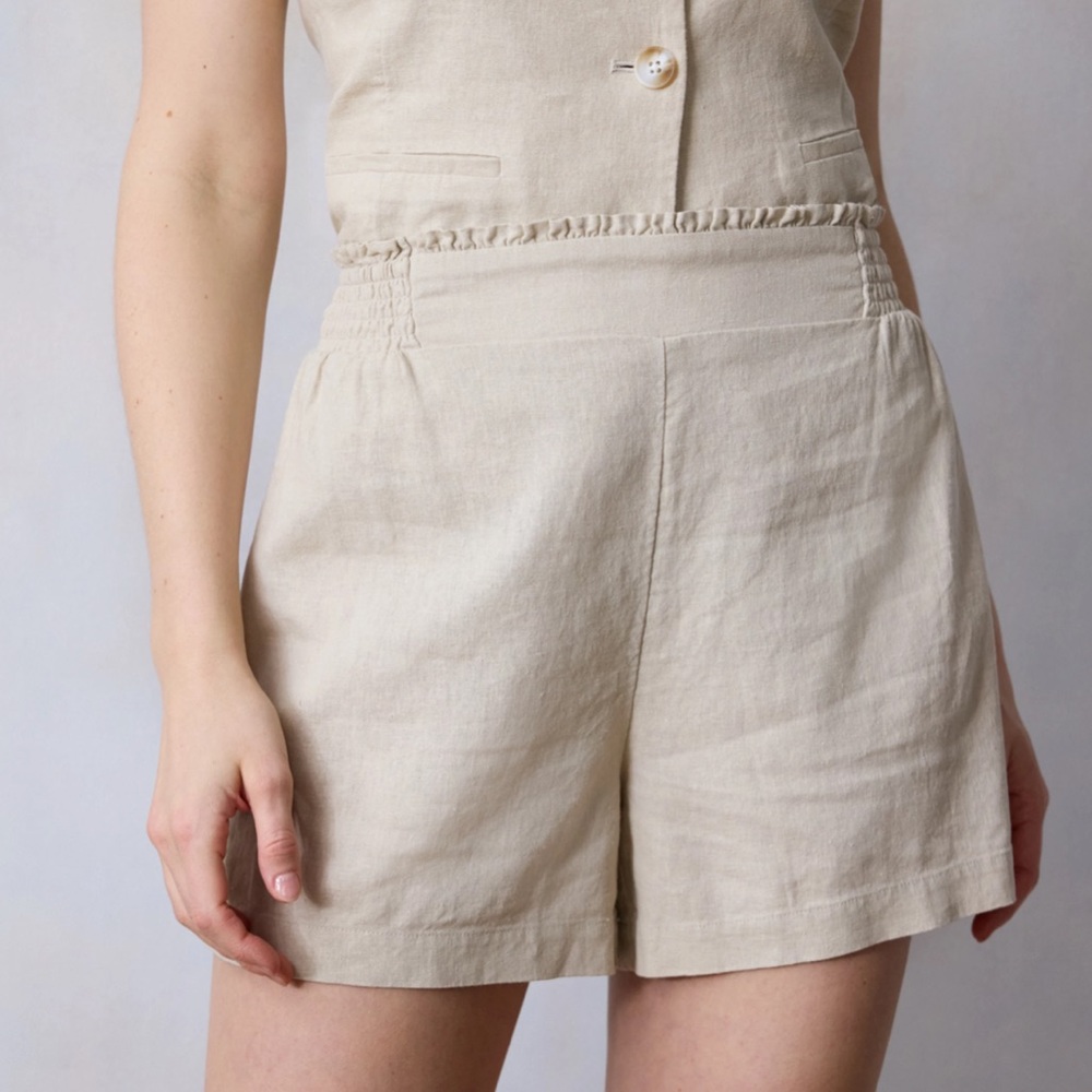 NWT LC Lauren Conrad Linen Blend Pull On Shorts
